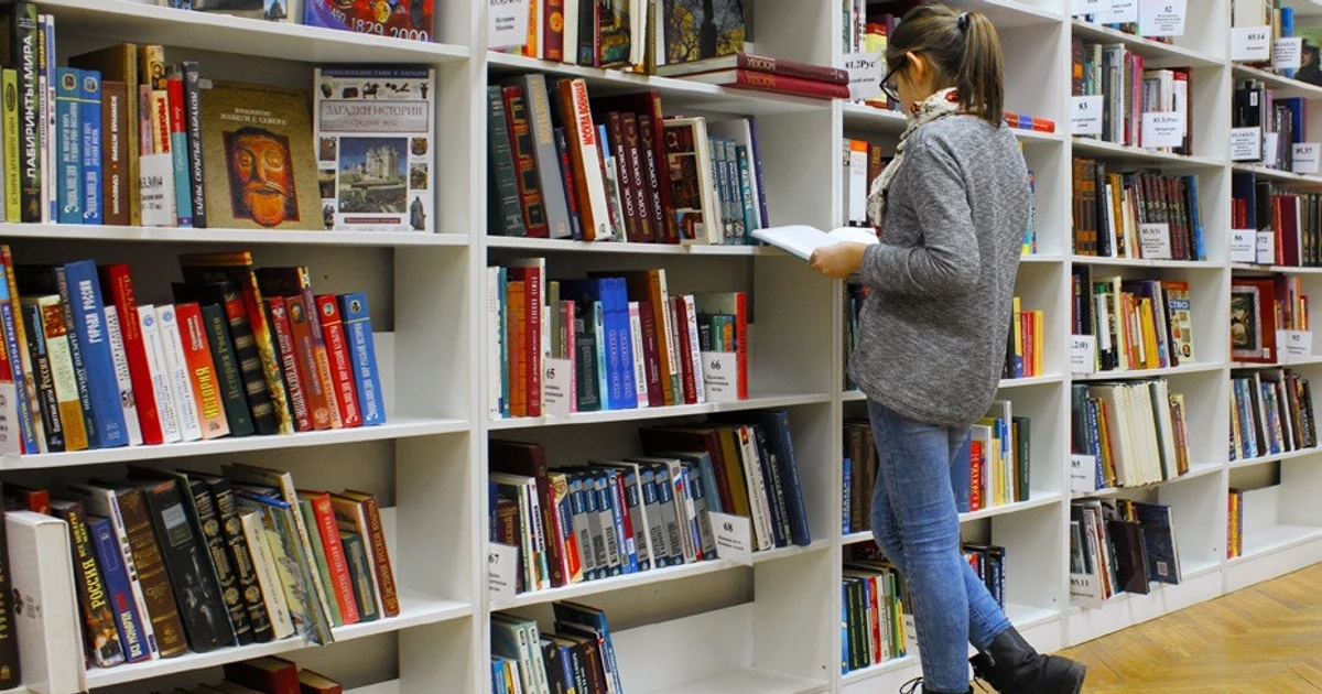 Tres centros educativos de Málaga reciben premios por sus bibliotecas escolares