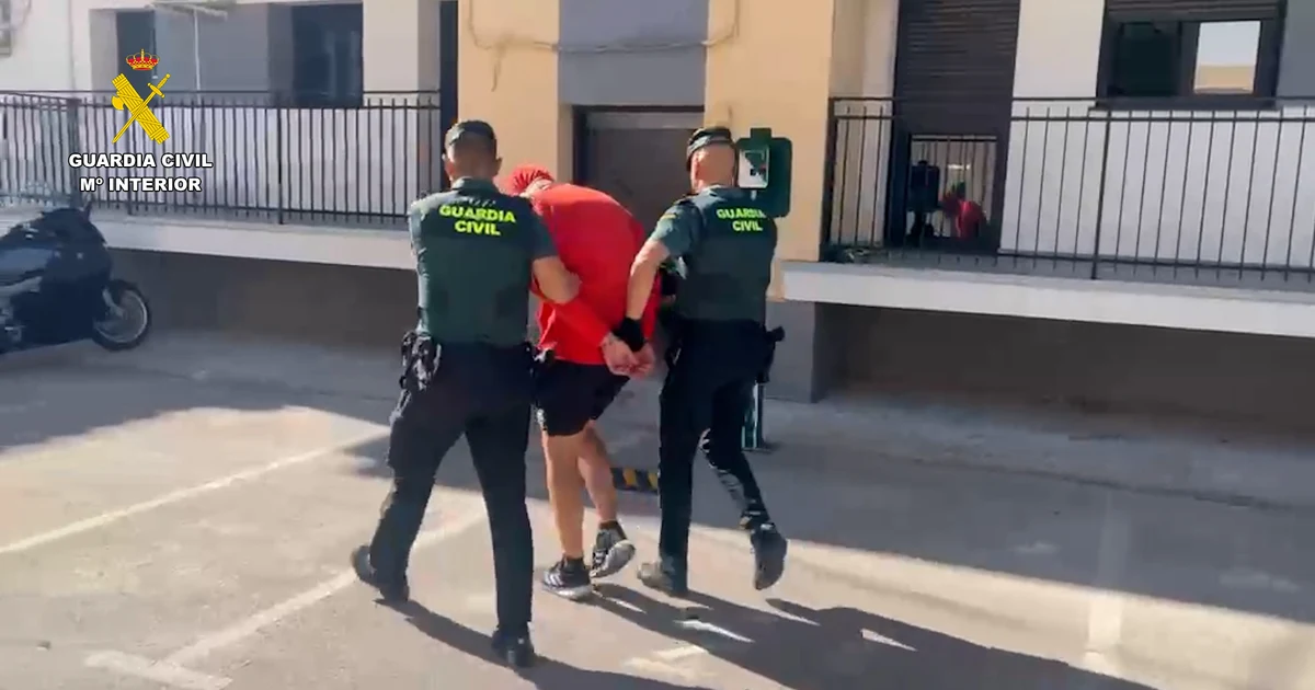 La Guardia Civil detiene a 7 personas en una operación contra la sextorsión