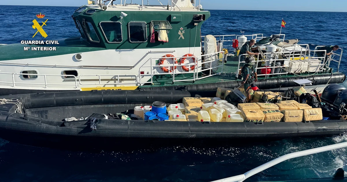 The Civil Guard seizes three tonnes of hashish in Huelva