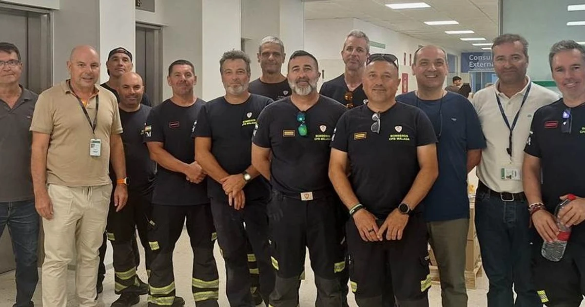 El Hospital Axarquía organiza una jornada de prevención con Bomberos de Málaga