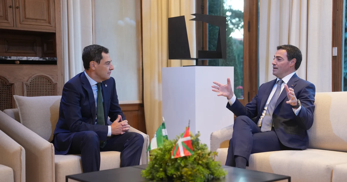 El presidente de la Junta de Andalucía se reúne con el lehendakari en Vitoria